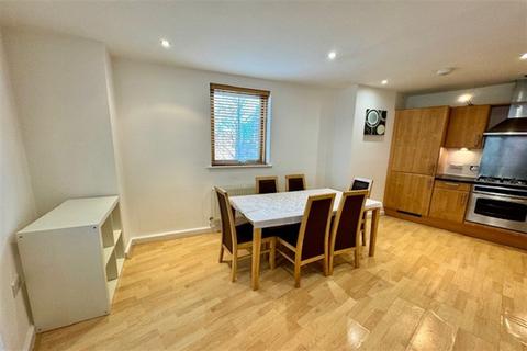 2 bedroom apartment for sale, St James Quay, Bowman Lane, Leeds