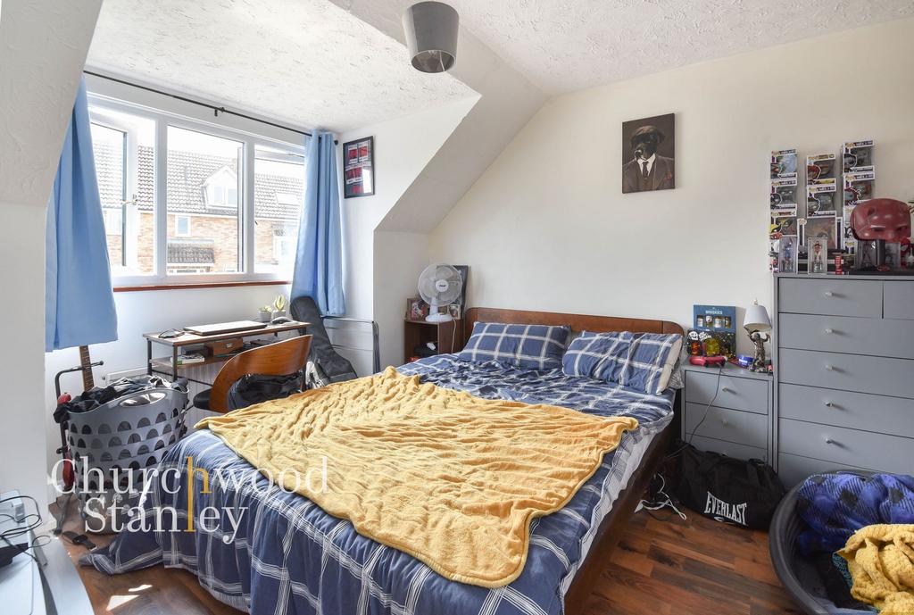 Second bedroom