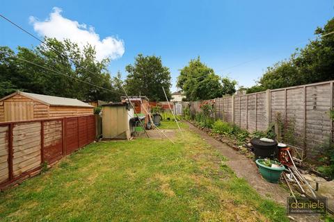 3 bedroom flat for sale, St Albans Road, Harlesden, London, NW10
