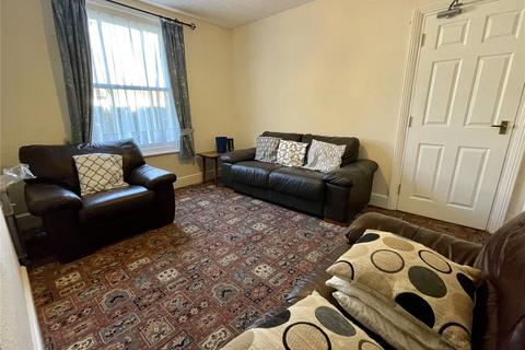 4 bedroom detached house to rent, Canford Road, Bournemouth, Dorset, BH11