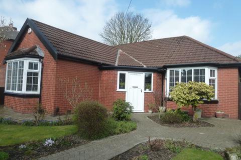 2 bedroom detached bungalow for sale