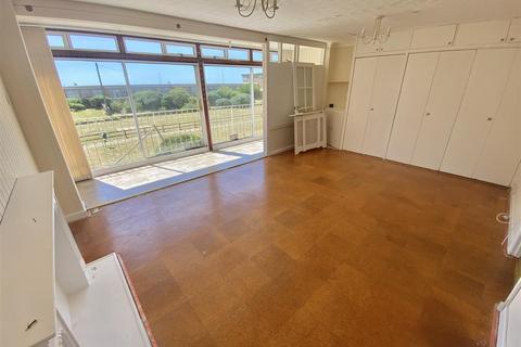1 bedroom detached house for sale, Heron Court, West Bay