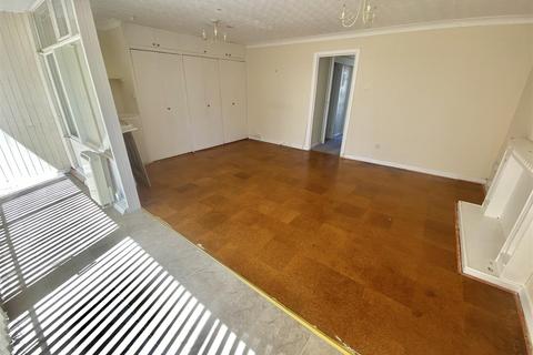 1 bedroom detached house for sale, Heron Court, West Bay