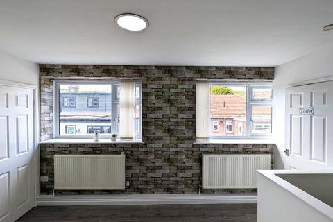2 bedroom flat to rent, Sunderland Road, Horden SR8
