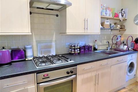 1 bedroom apartment for sale, Lynchford Road, Farnborough GU14