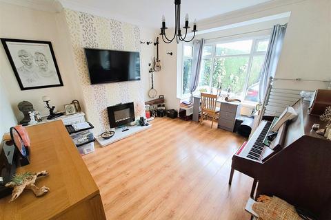 3 bedroom semi-detached house for sale, Coventry Road, Sheldon, Birmingham