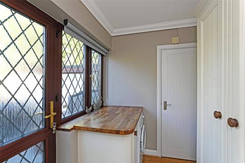 16 Carlton Croft, Wakefield, WF2 6DA