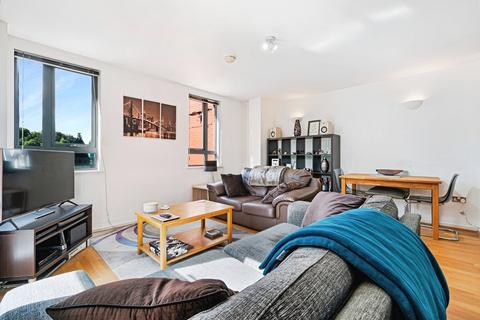 2 bedroom flat for sale, City Gate, 1 Blantyre Street, Manchester, Greater Manchester, M15