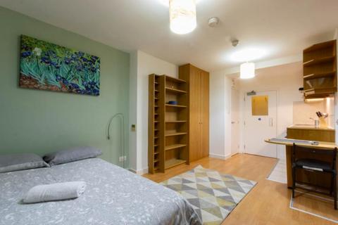 undefined, Pimlico, London SW1V