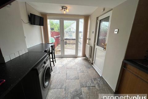 undefined, William Street, Pentre, Rhondda Cynon Taff, CF41