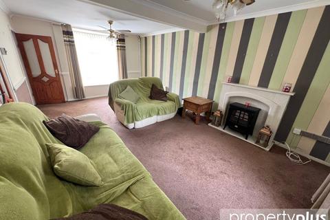 undefined, William Street, Pentre, Rhondda Cynon Taff, CF41