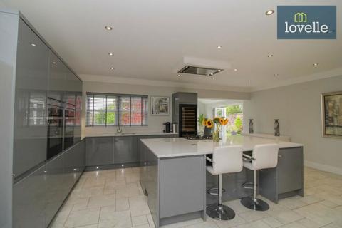 7 Oakfield Lane, Waltham, Grimsby, DN37 0BN