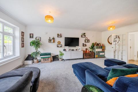 4 bedroom detached house for sale, Bullers Wood Drive, Chislehurst