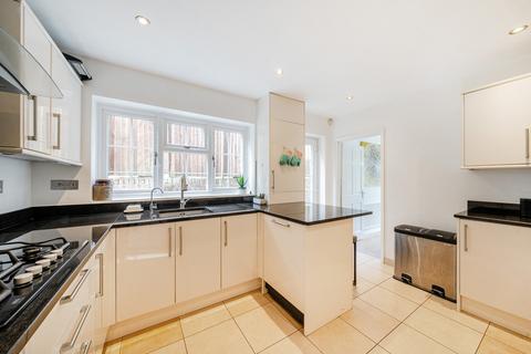 undefined, Bullers Wood Drive, Chislehurst