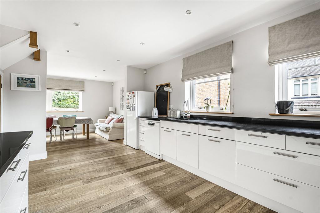 Kitchen/Dining