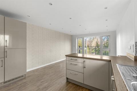 undefined, Bartlett Crescent, High Wycombe HP12