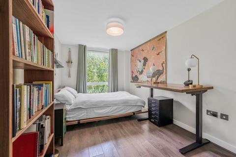 2 bedroom flat for sale, Kleine Wharf, 14 Orsman Road, London