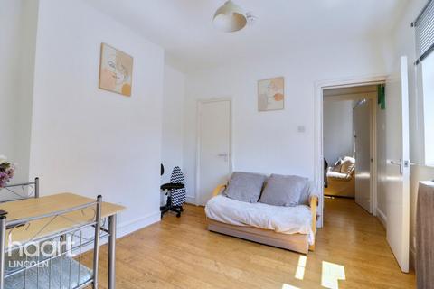 2 bedroom terraced house for sale, St Andrews Street, Lincoln