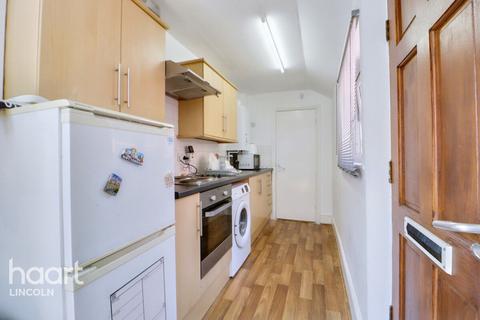 2 bedroom terraced house for sale, St Andrews Street, Lincoln