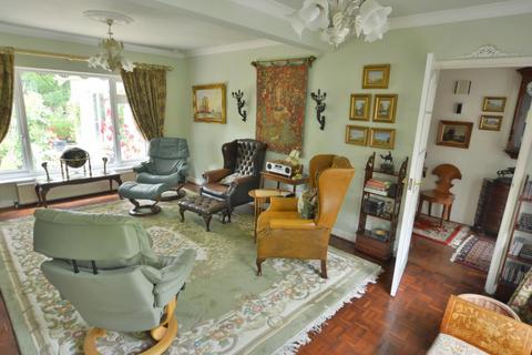 2 bedroom bungalow for sale, Quarry Close, Colehill, BH21 2NR