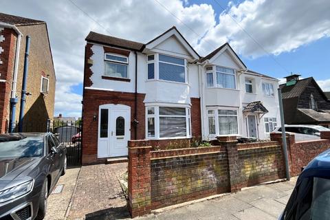 Felix Avenue, Luton, Bedfordshire, LU2 7LE