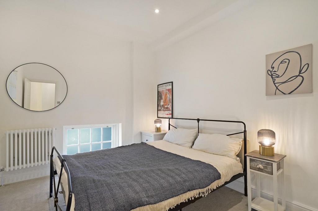 Flat 1, Eagle House - q349 Y0fy Ju Xqm NPvtri E.jpg