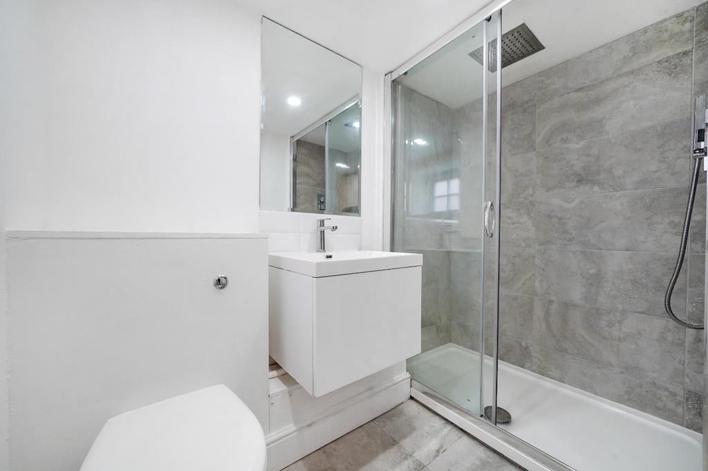 Flat 3, Eagle House - Hq LYWHF8 Lsfym OJSIj G6.jpg