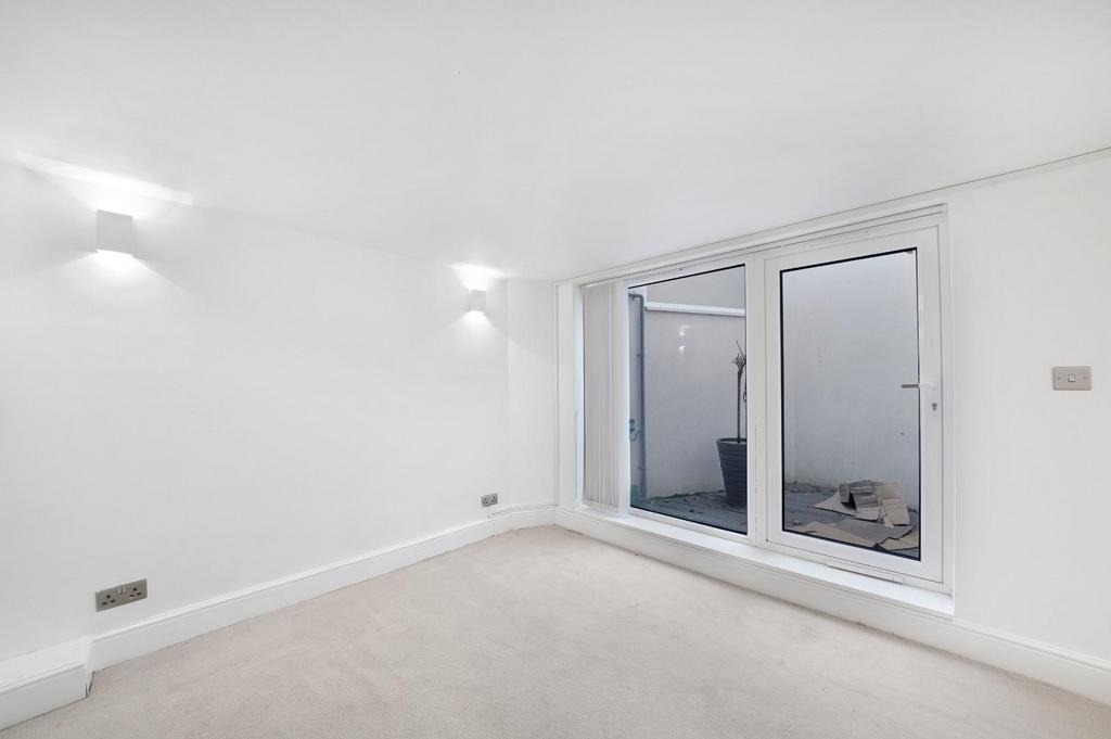 Flat 3, Eagle House - x Pu GVJz DDK5xp Zhd Gagj.jpg