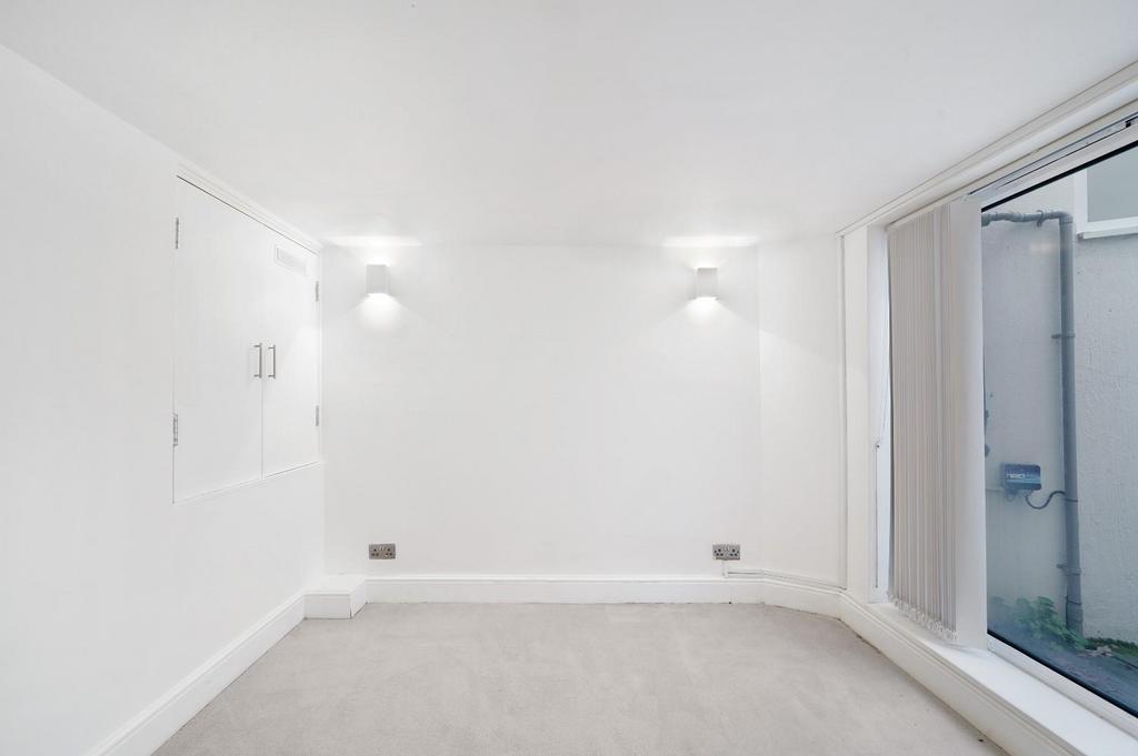 Flat 3, Eagle House - 6xj Ixf3v Ly GYJ8 FDVxbo.jpg