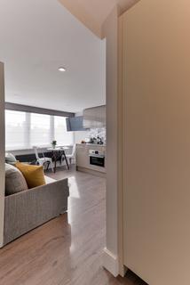 Studio to rent, Kingdon Road, London NW6