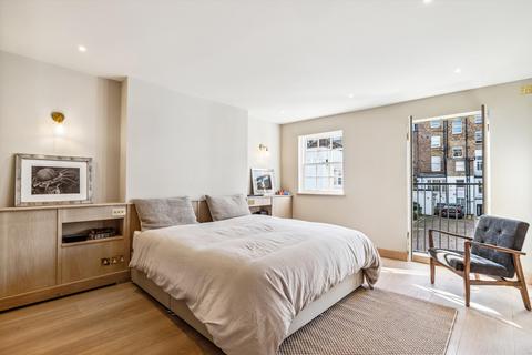 3 bedroom detached house for sale, Montagu Mews North, Marylebone, W1H