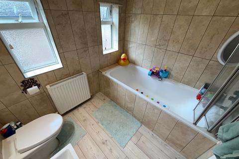 615 Westhorne Avenue, London, SE9 6JX