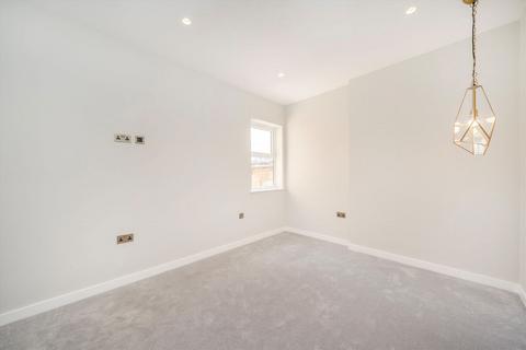 2 bedroom maisonette for sale, The Broadway, Wimbledon SW19