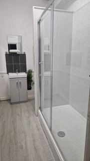 2 bedroom flat to rent, Post Office Road, Bournemouth, BH1
