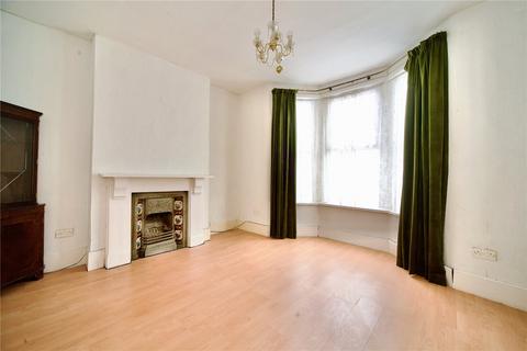 4 bedroom end of terrace house for sale, Lawrence Road, London, E13