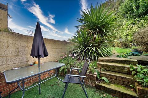 5 bedroom semi-detached house for sale, Wrotham Road, Gravesend, Kent, DA11