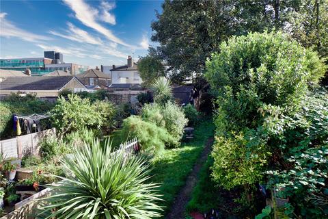 5 bedroom semi-detached house for sale, Wrotham Road, Gravesend, Kent, DA11