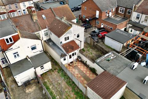 3 bedroom terraced house for sale, Hunter Road, Ilford, Essex, IG1