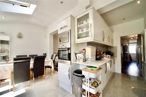 62 Melford Avenue, Barking, IG11 9HT