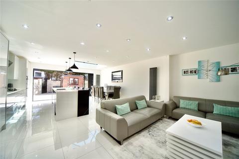 5 bedroom end of terrace house for sale, Bradfield Drive, Barking, IG11