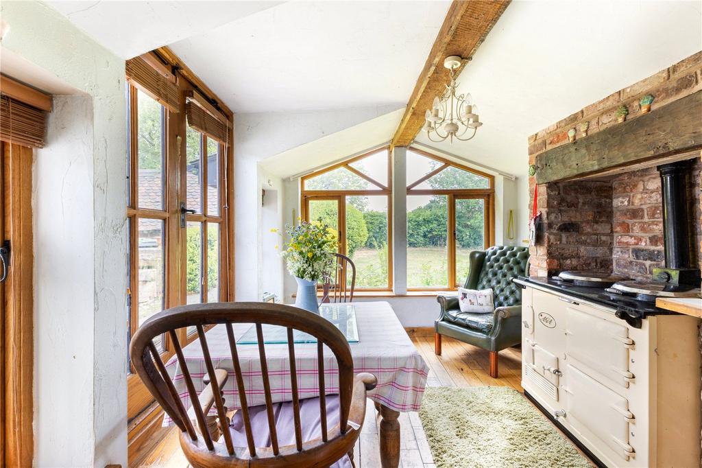 Kitchen/Dining