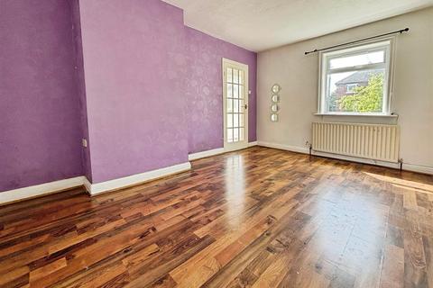 10 Ashbourne Garth, Bradford, BD2 4EA