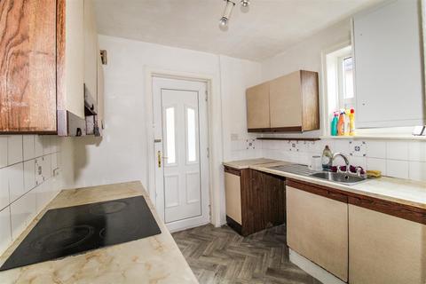 10 Ashbourne Garth, Bradford, BD2 4EA