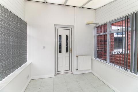 10 Ashbourne Garth, Bradford, BD2 4EA