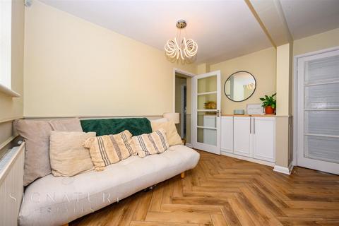 21 Berkeley Close, Abbots Langley, WD5 0XB