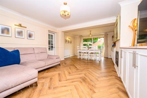 21 Berkeley Close, Abbots Langley, WD5 0XB