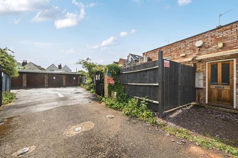 2 bedroom maisonette for sale, Surbiton,  Surrey,  KT6