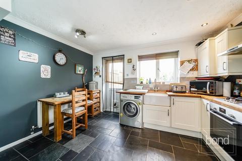 18 Blacksmith Close, Springfield, Chelmsford, CM1 6SY