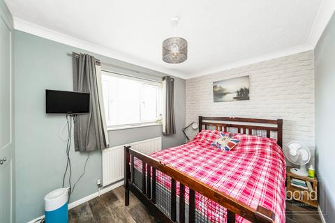 18 Blacksmith Close, Springfield, Chelmsford, CM1 6SY