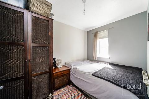 18 Blacksmith Close, Springfield, Chelmsford, CM1 6SY